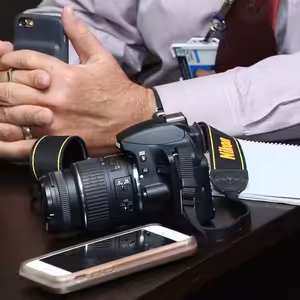 Zátiší 9/11/2022: Petr Honzejk, komentátor HN