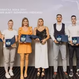 So Simonou Szarkovou a Tomášom Urbanom o víťazstve v ankete o Hádzanára roka 2021