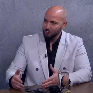 We Know How: Staviť všetko na jednu kartu je veľmi odvážne. Diverzifikácia je kľúčom k dlhodobému úspechu