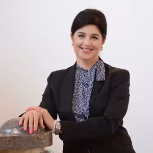 Nepřipustím, aby docházelo k nějakému vyhrožování našim zaměstnancům, říká pro Rádio Z ředitelka SÚKL Irena Storová. Zvažované trestní oznámení ministra Hamáčka na SÚKL je bezprecedentní. Chce jednat s Prymulou i Babišem.