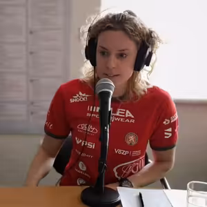 # 35 OLLIE ROUČKOVÁ & ROBERT