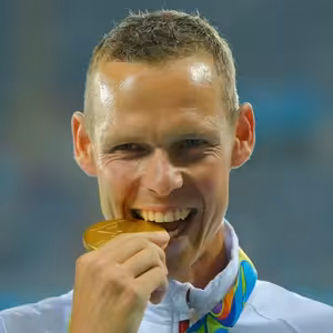 BEZ RÚŠKA (hosť: Matej Tóth)