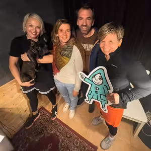 Naruby.life - Tereza a Honza Rychtaříkovi. Rodina: máma, táta a 4 děti z toho nejmladší tříletá dvojčata, pronajmula svůj dům, koupila čtvrtstoletí „mladej“ obytňák a vyrazila na roční cestu.