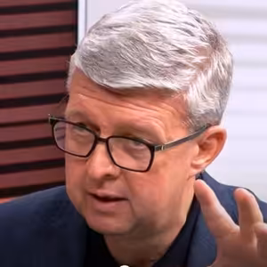 Kuloáry | Karel Havlíček (ANO): Hospodaření není jenom o rozpočtu, Fialovi negramoti to nechápou | 29. 8. 2025