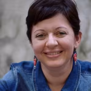 Kto nevie, kam patrí, môže mať sklon k nenávisti