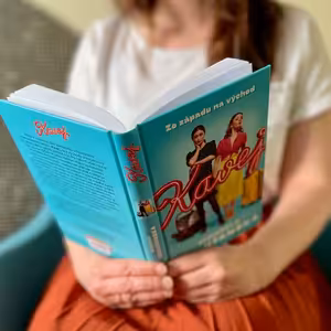 Dve obľúbené východniarky sú späť! Kavej ako film aj kniha