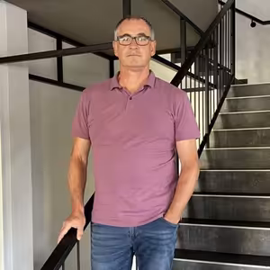 36: Colin Glover (SIS Systems): Stavební dělník není zboží, pokud chceme změnit tradiční image oboru "cihel a malty", musíme změnit přístup k lidem (EN)