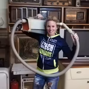 VYSAVAČ 039 - Ollie Roučková