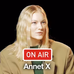 Annet X ON AIR: „Jsem cizinka a na mém frázování češtiny je to znát."