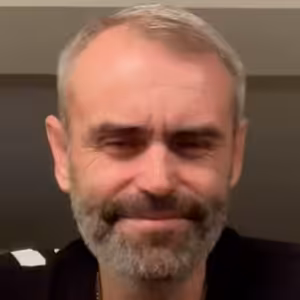 Spolčili se proti nám a chtěli mou likvidaci. Paranoidní nejsem, nevíte, čím jsem prošel, říká Šlachta