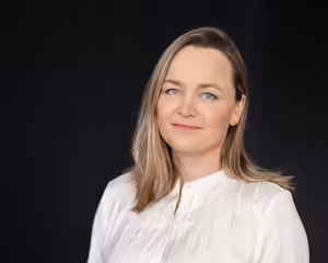 Dnes už to není o tom, že IT lidi hledají čistě jen práci – hledají za ní také smysl a chtějí se pochlubit, říká ředitelka HR Jana Schiffnerová