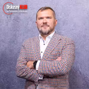 Karas ostro: Šutaj Eštok kvôli pár našim ľuďom ochromil celu políciu!