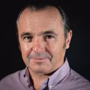 MUDr. Jan Klener: Přístroje nikdy nenahradí nadání a ruce operatéra