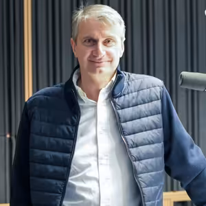 Robert Mistrík - Štyri mesiace pred voľbami by už malo byť jasné, kto... (Braňo Závodský Naživo)