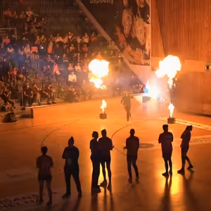 Zatraktivnili jsme házenou u nás. Před zápasy čeká na lidi show, říká ředitel Sportovní haly Most.