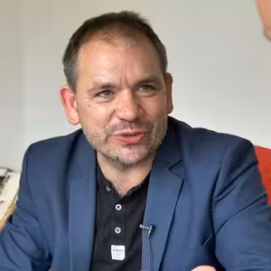 Antropolog MARTIN SOUKUP - Můžeme žít bez válek?