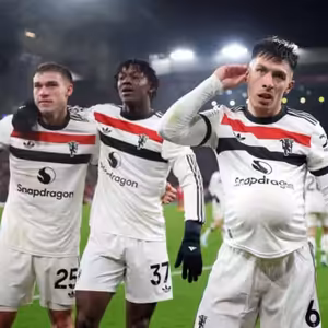 United na Anfielde ukázali, že ak chcú, futbal hrať vedia