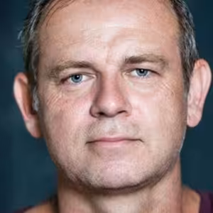 Juraj Kopáček - Pozastavenie podávania vakcín je bežný postup a neznamená nebezpečenstvo