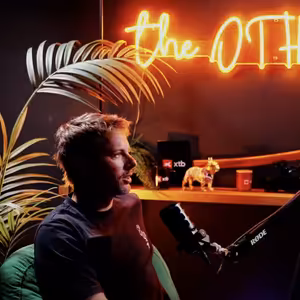 43: Nürburgring, Dakar a autařské sny - MATĚJ DVOŘÁK | Ukažkáru EP 43