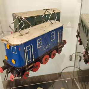 V mosteckém muzeu ukazují historii výroby hraček.