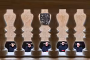 Snížení soudcovských platů bylo protiústavní. Kolik ale stojí jejich nezávislost?