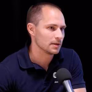 Cesta do vesmíru za miliardu a půl: Investice se určitě vrátí, věřím, že se do kosmu podívám, říká pilot Svoboda