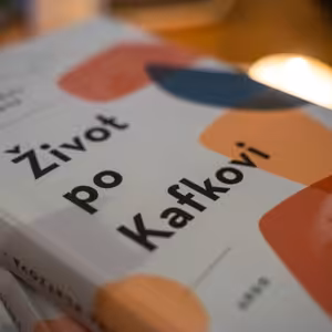Magdaléna Platzová čte z knihy Život po Kafkovi