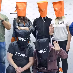 Kto stojí za úspešnou stránkou Zomri?