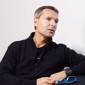 Z Číny stáhli výrobu zpět do Česka. Je tam nedostatek pracovní síly, říká výrobce sportovních potřeb