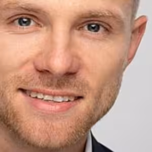 Zdravotnictví teď může podržet každé portfolio, říká Štěpán Hájek z XTB