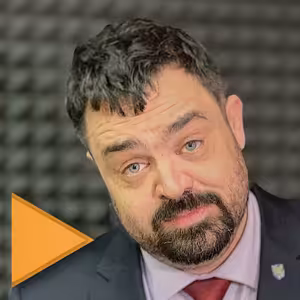 Pavel Novotný: Rusové mi nabídli úplatek půl milionu. Brzy odhalíme tajného dědice Karla Gotta.