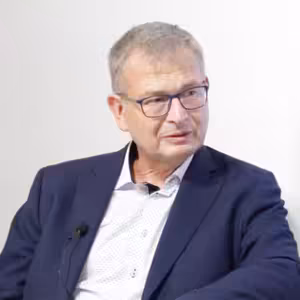 Ukrajinci jsou tvrdší nátury než my, náš zdravotní systém nezneužívají, říká lékař