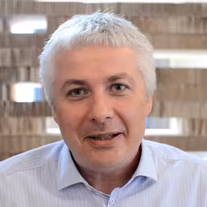 Růstové akcie a Top Stocks: Jak investuje Ján Hájek