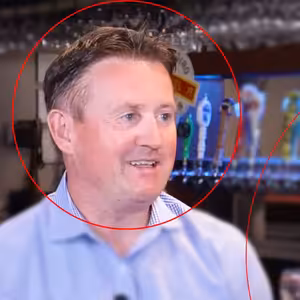 Do USA začal dovážet minerálku. První várka zmrzla, teď Američanům prodává slivovici