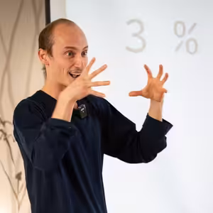 Tadeáš Žďárský o zeleném růstu a nerůstové společnosti