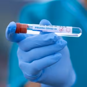 Počty nakažených dál rychle rostou