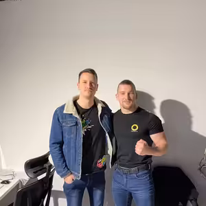 Profesionálny vojak a MMA zápasník Marek Mazúch hosťom v BB FM rádiu: Nie je to len o pobití sa