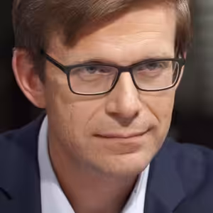 Fiala Zemanovi neustoupí, ponižování kandidátů není hodné prezidenta, říká Kupka