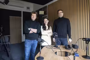 Respekt vstupuje do nové éry. Svátek slaví novým podcastovým studiem