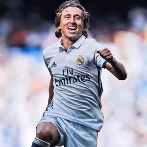 Najlepším futbalistom sveta je Luka Modrić!