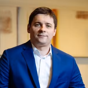 Aktivní versus pasivní správa fondů. Ty aktivně řízené čekají zajímavé roky, říká Alexandr Sarnavský z fondu Triatleta