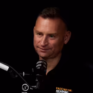 Jak zvládat konflikty, emoce a řeč těla – vyjednavač Radim Pařík