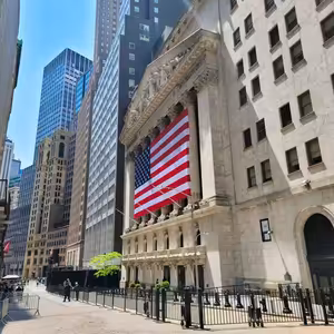 XTB: Čaká nás posledné navyšovanie sadzieb v USA. Európske akcie tým získajú na atraktivite