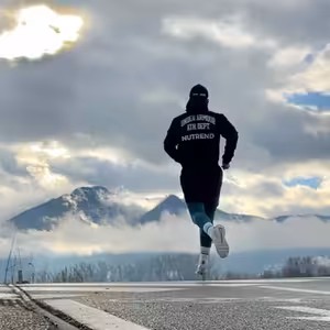 Pre toto si nešťastný | Patryk Kmeť