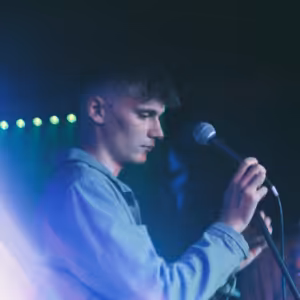 Tobiáš Cingeľ z Alltide o debute: Naše piesne majú dávať zmysel