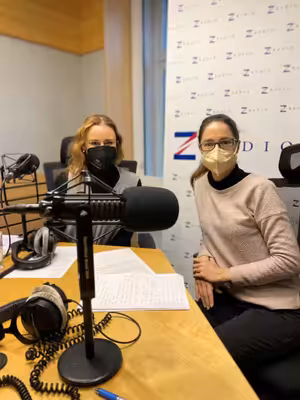 Uhlí nás stojí mnoho vedlejších nákladů na našem zdraví, říká ředitelka Hnutí DUHA Anna Kárníková