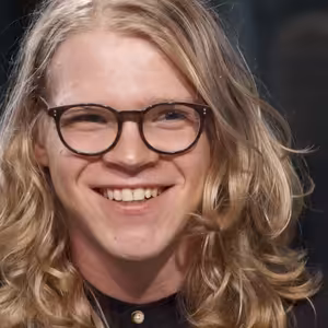 Z děcáku na univerzitu do Londýna: V domově mi pomohli věřit v sebe, nebojím se toho