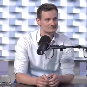 Gabriel Tóth: Len málo novinárov má chuť bojovať so svojimi predsudkami. Aktivistická žurnalistika mi prekáža