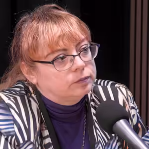 Jsou tu místa hlavně pro lidi se základním vzděláním, vláda je bezmocná a nedělá nic, firmy drtí ceny energií, tvrdí ekonomka Švihlíková