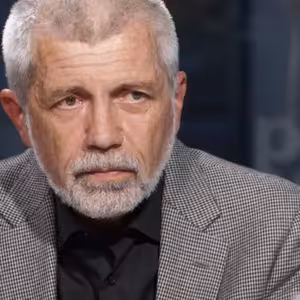 Beneš: Mít hodně nakažených bez příznaků je výhoda. Strach z koronaviru je přehnaný